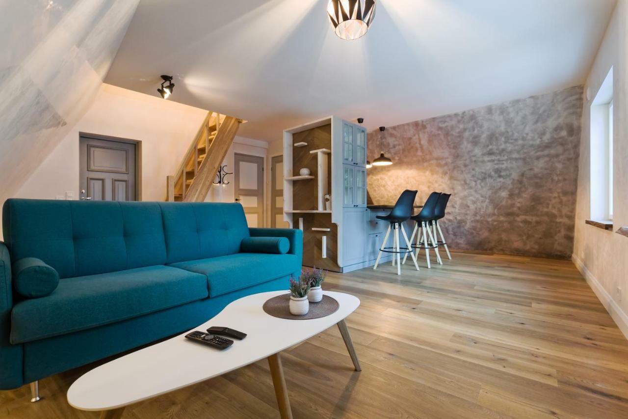 Niguliste 6 Old Town Penthouse Apartment